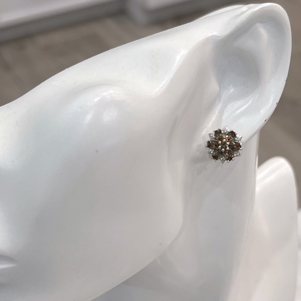 Jenipapo Andalusite Zircon Floral Stud Earrings - Picture 7 of 11